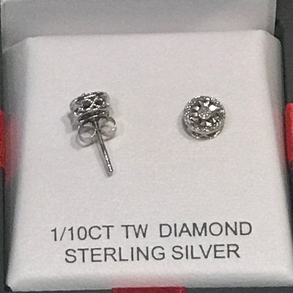 Jewelry - SS 1/10 CTTW DIAMOND STUD EARRINGS. NWT.